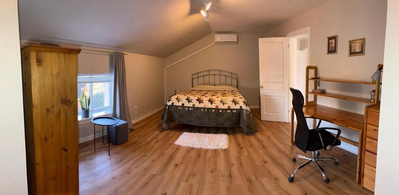 American Style Kiev Bed and breakfast