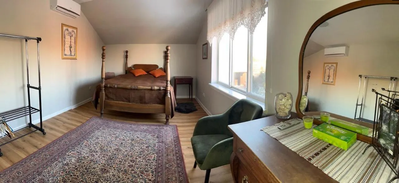American Style Kyiv Bed & Breakfast